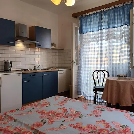 Pensjonat And By The Sea Jelsa, Hvar - 4602 Jelsa (Hvar)